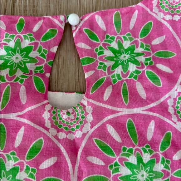 Lilly Pulitzer Vibrant Pink and Green Blouse - Bib with Ruffles - size 8 - Picture 10 of 10